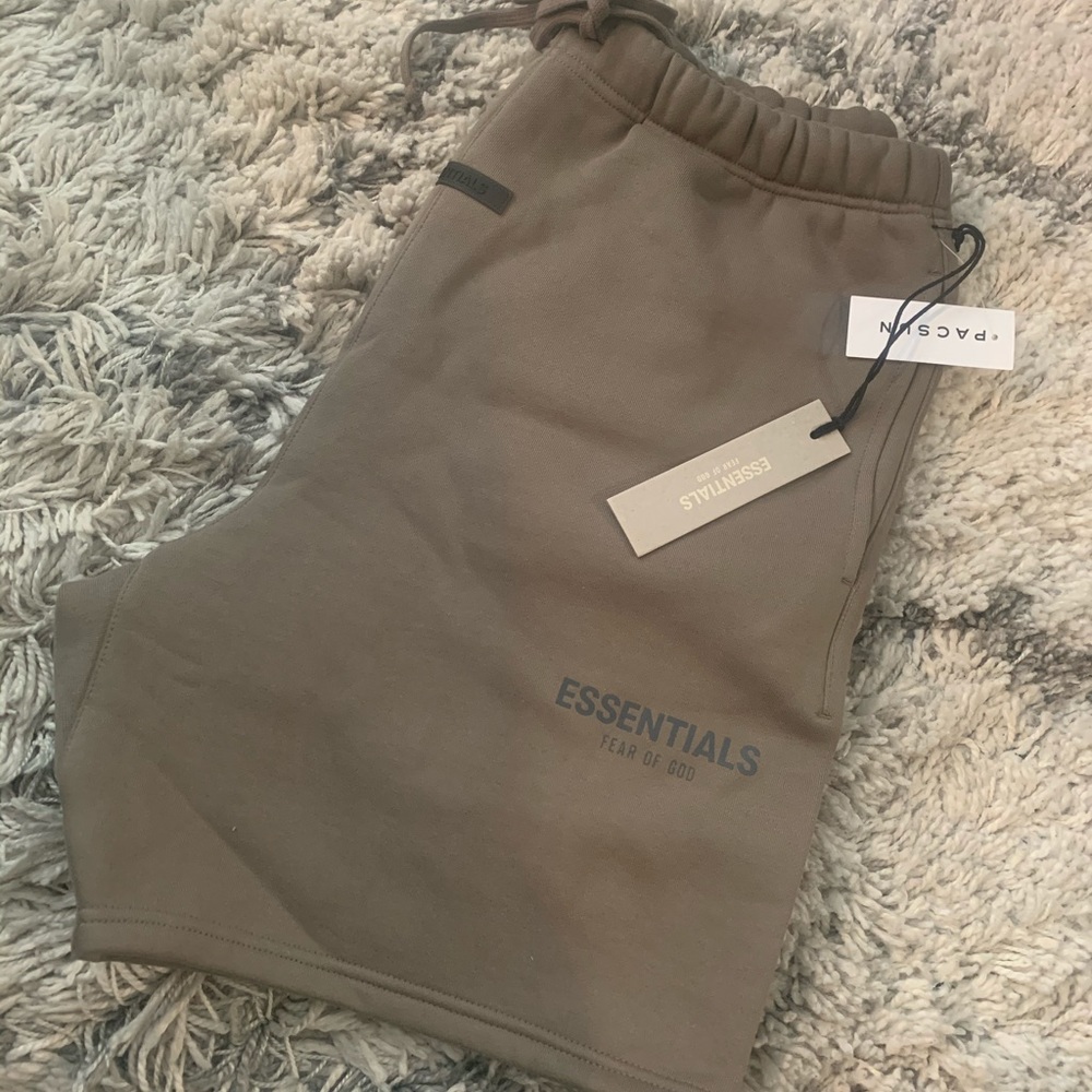 NEW- Taupe Essentials FOG shorts (M)